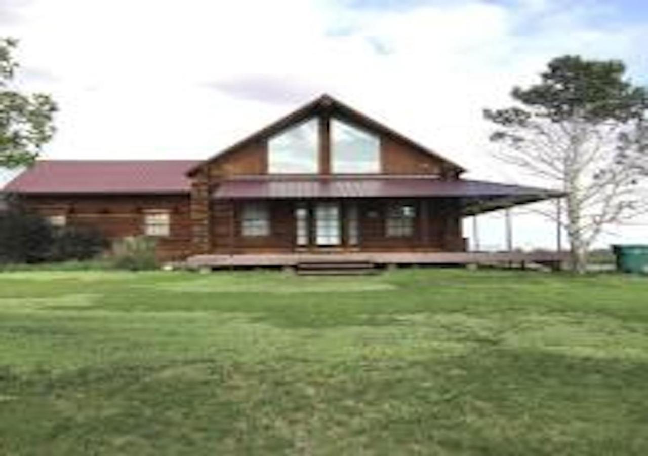 Log Haven In Blanding Villa Екстериор снимка