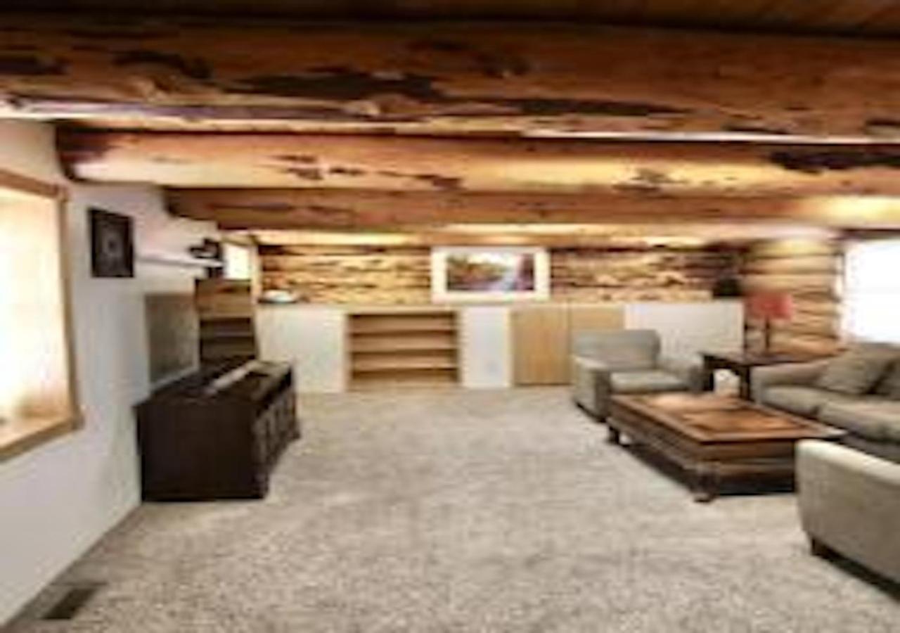 Log Haven In Blanding Villa Екстериор снимка