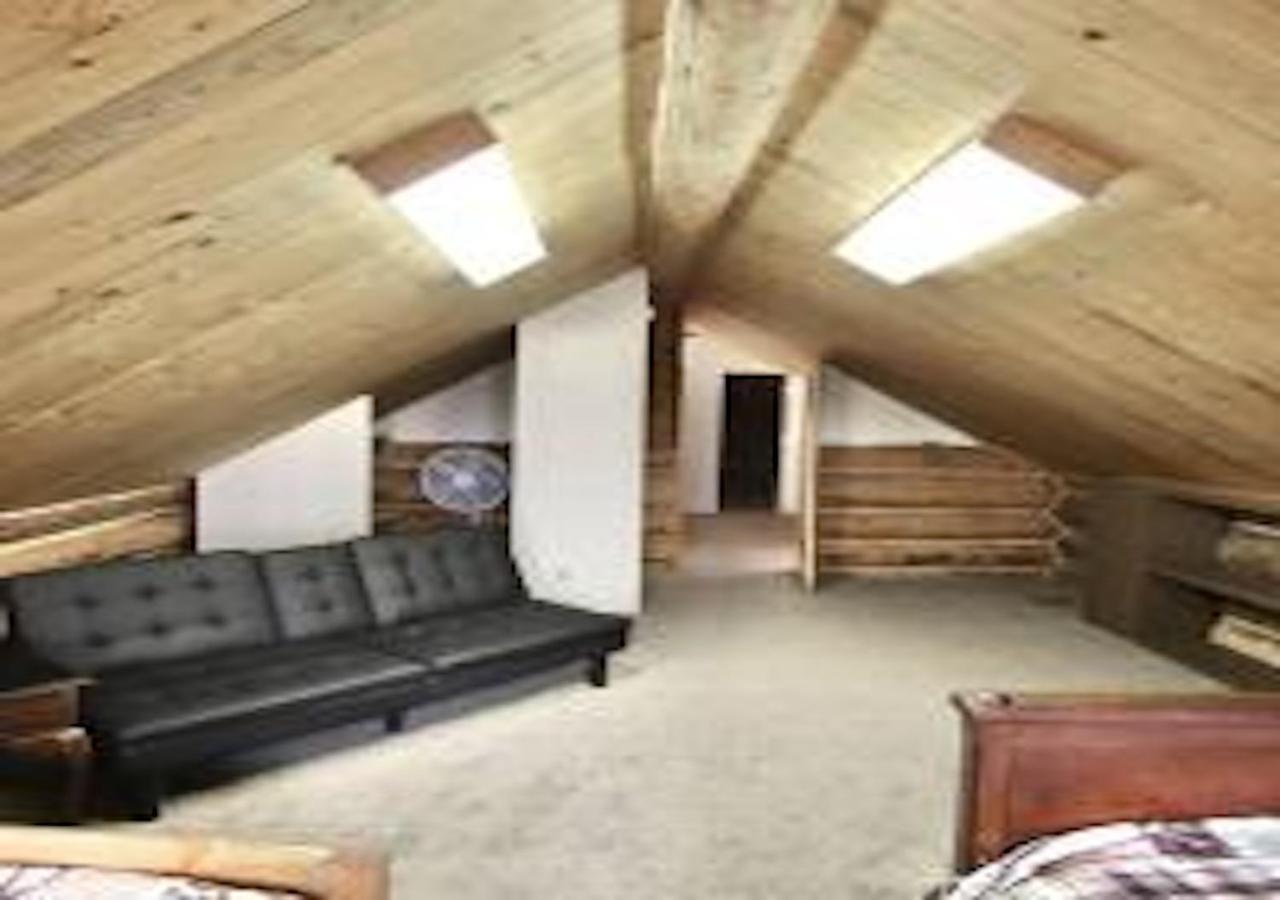 Log Haven In Blanding Villa Екстериор снимка